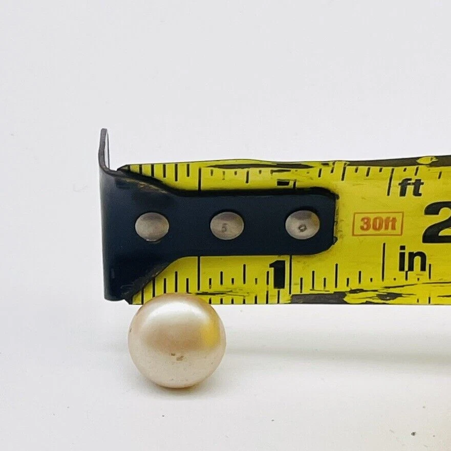 Винтажные серьги-гвоздики с подписью Моне из искусственного жемчуга классические золотистые круглые с пирсингом - Изображение 4 из 4