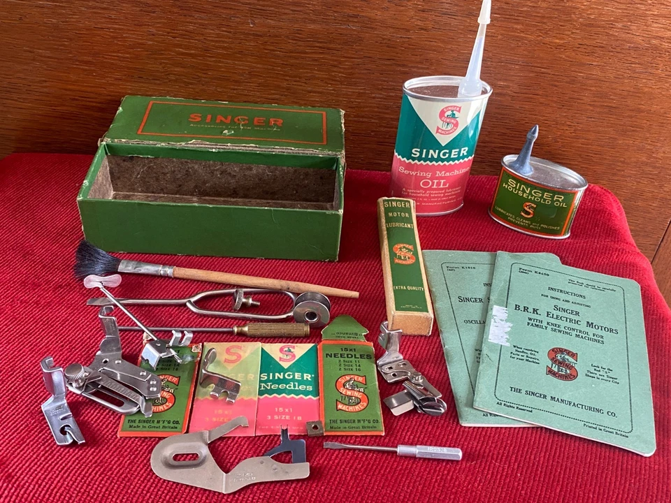 Vintage Singer Sewing Machine Lubricants & Simanco Accessories - Image 3 of 4