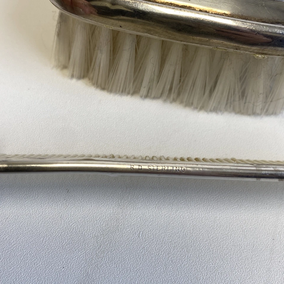 Cepillo de tocador vintage Sterling Lunt y peine RD Foto 3 de 4