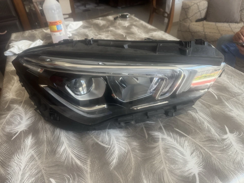 Faro anteriore destro Mercedes CLA220 2019-04/23 A1189064000 nuovo originale - Immagine 2 di 4