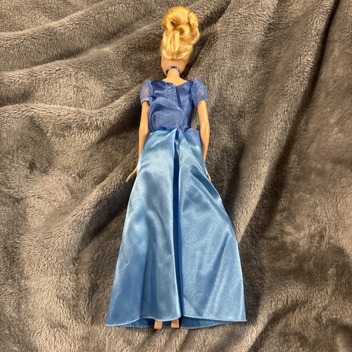 Disney Sparkle Princess Cenerentola Barbie bambola Mattel - Foto 2 di 4