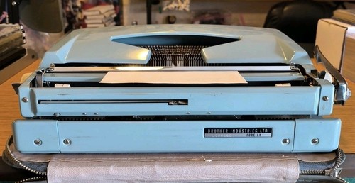 Macchina da scrivere portatile Brother De Luxe JP-1 1964 blu vintage con custodia - Foto 6 di 20