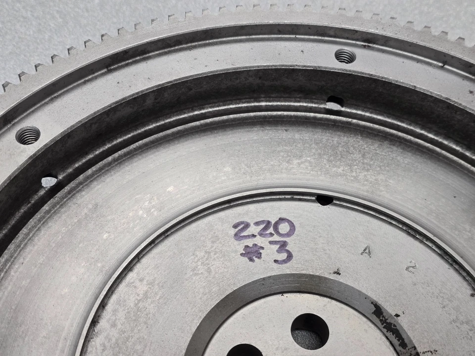 BONITO VOLANTE USADO ORIGINAL GENUINO PORSCHE 914 5 AGUJEROS 220mm #3 Foto 3 de 4