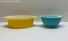 Vintage Pyrex Yellow 1.5Qt and Blue 1.5Pt Bowl
