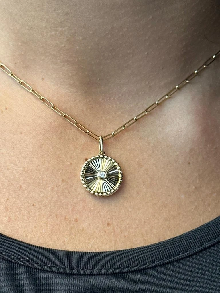 Round 2024 necklace design