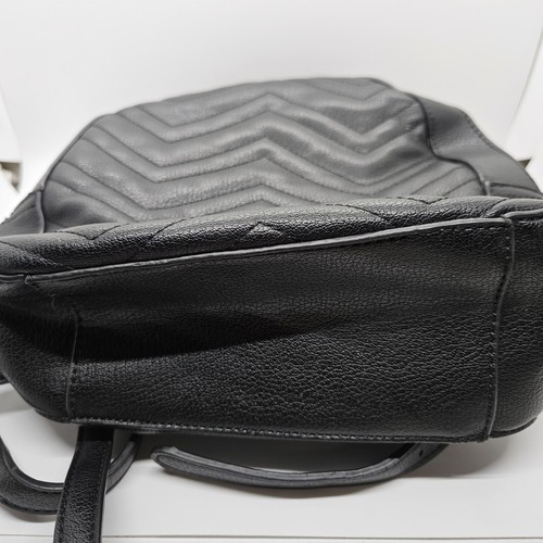 Sac à dos Urban Expressions en cuir noir - Photo 7/7