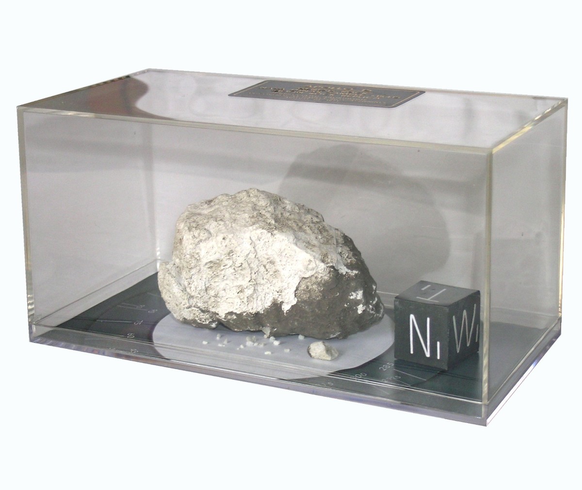 Apollo 15 Lunar GENESIS ROCK Replica w/Meteorite Scale Cube, JSC1A