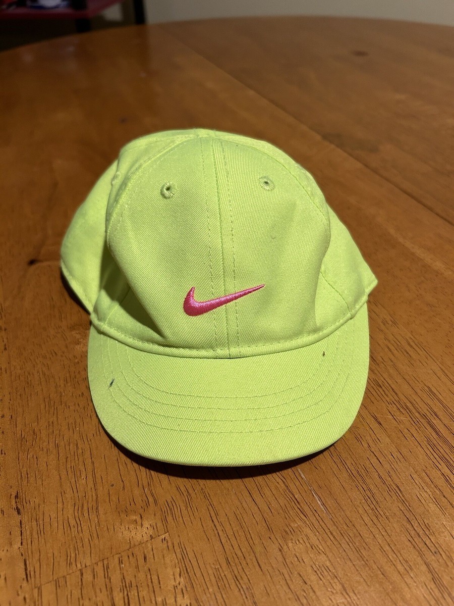 neon cap nike