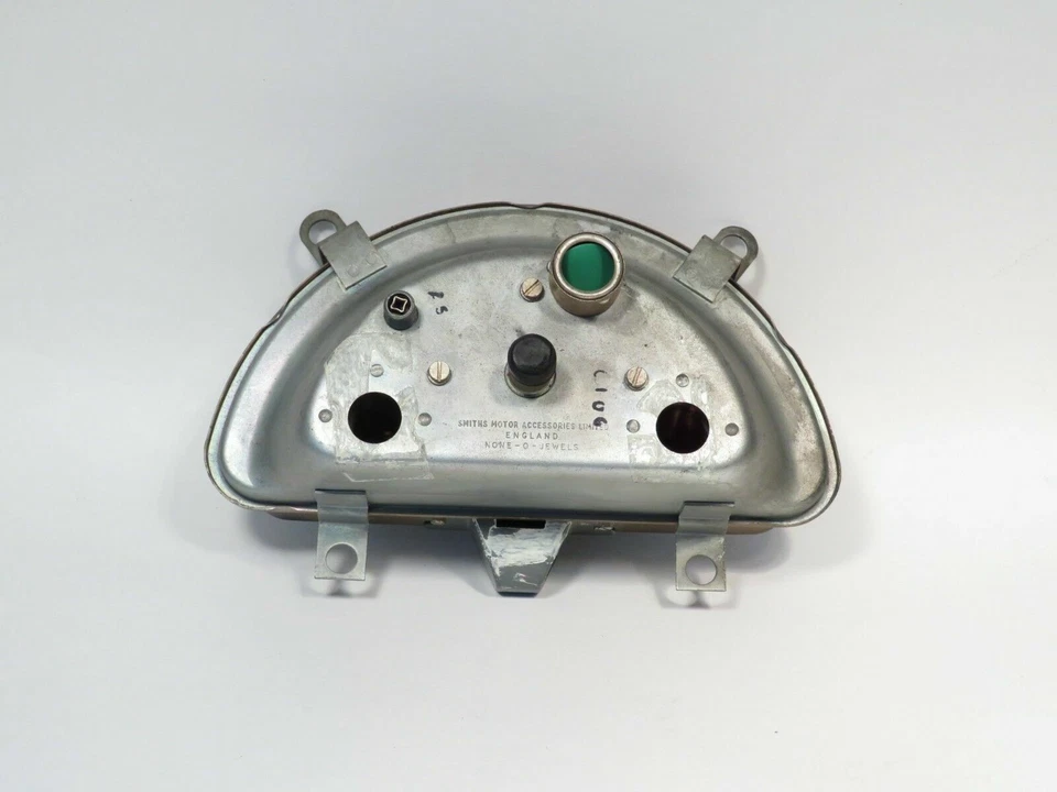 Velocímetro 100 MPH marca Jaeger se adapta a MG Magnette MK3 y MK4 1959-1962 SS2704/00 Foto 3 de 3