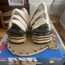 LEGO 10234 Sydney Opera House Creator Expert - 100% Complete with Box & Manuals