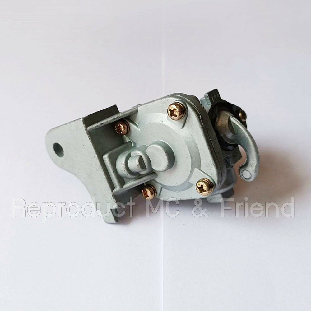 ダックチャン（ブリキ） Amazon.com: 44300-12F00 Fuel Petcock Assembly for 1999-2010