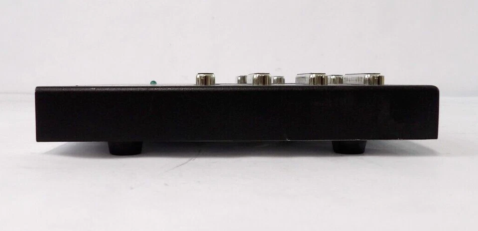 Digi (1P)50001008-01 D SCSI Terminal Server STS 1008 New Surplus - Image 3 of 4