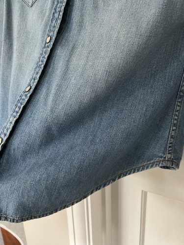 GAP Women's Classic Western Shirt with Pearl Snap Buttons - Size XS - Picture 4 of 7