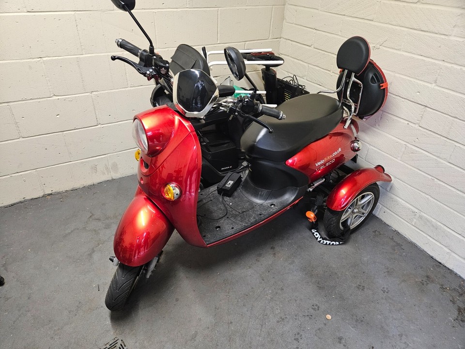 Scooter Elettrico 3 Ruote Veleco ZT63 (Gebraucht) In Airolo Für CHF 780 - Foto 3