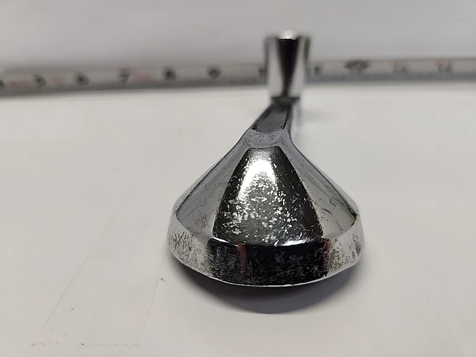 Single Mopar Window Crank Handle 2082958 1960-61 Plymouth Savoy/Plaza/Fury (663) - Image 3 of 4