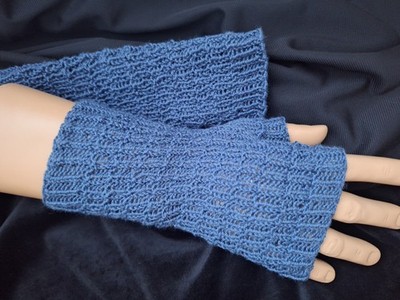 Handknit fingerless mitts, Medium Hand