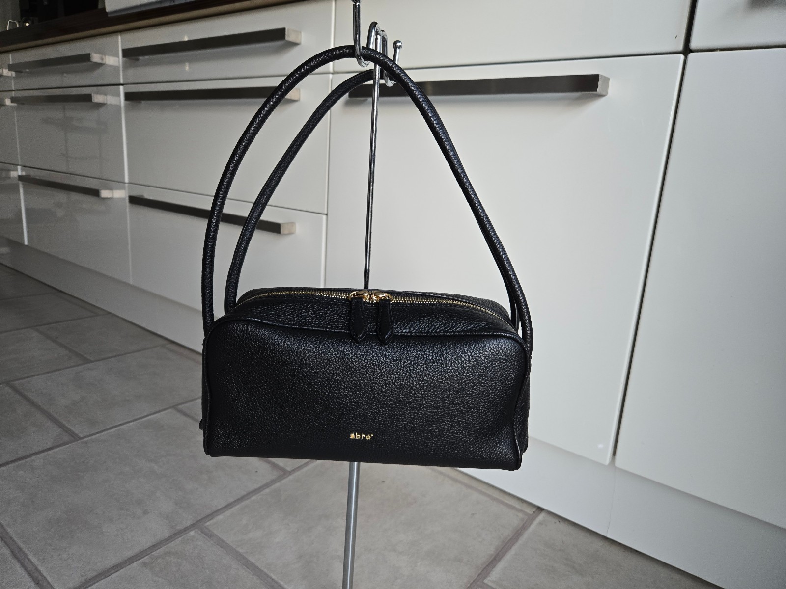 Hochwertige Amira Ledertasche von ABRO in schwar, Top Zustand