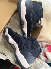 Size 5.5 - Jordan 11 Midnight Navy Velvet 202...