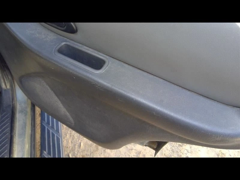 ESCAPE    2006 Door Trim Panel Rear 329854 - Изображение 3 из 4