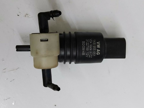 für VW Golf 6 VI Spritzwasserpumpe Scheibenwaschpumpe Wischwasser 1K6955651