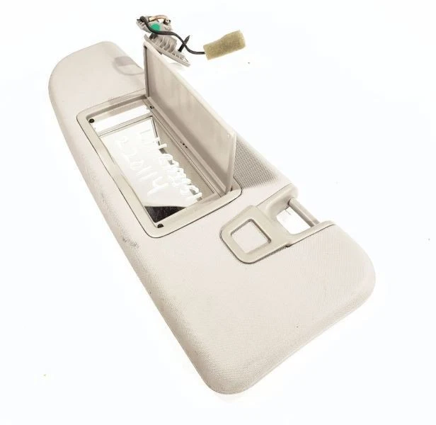 Parasol delantero izquierdo gris OEM 17 Alfa-Romeo Giulia Foto 2 de 4