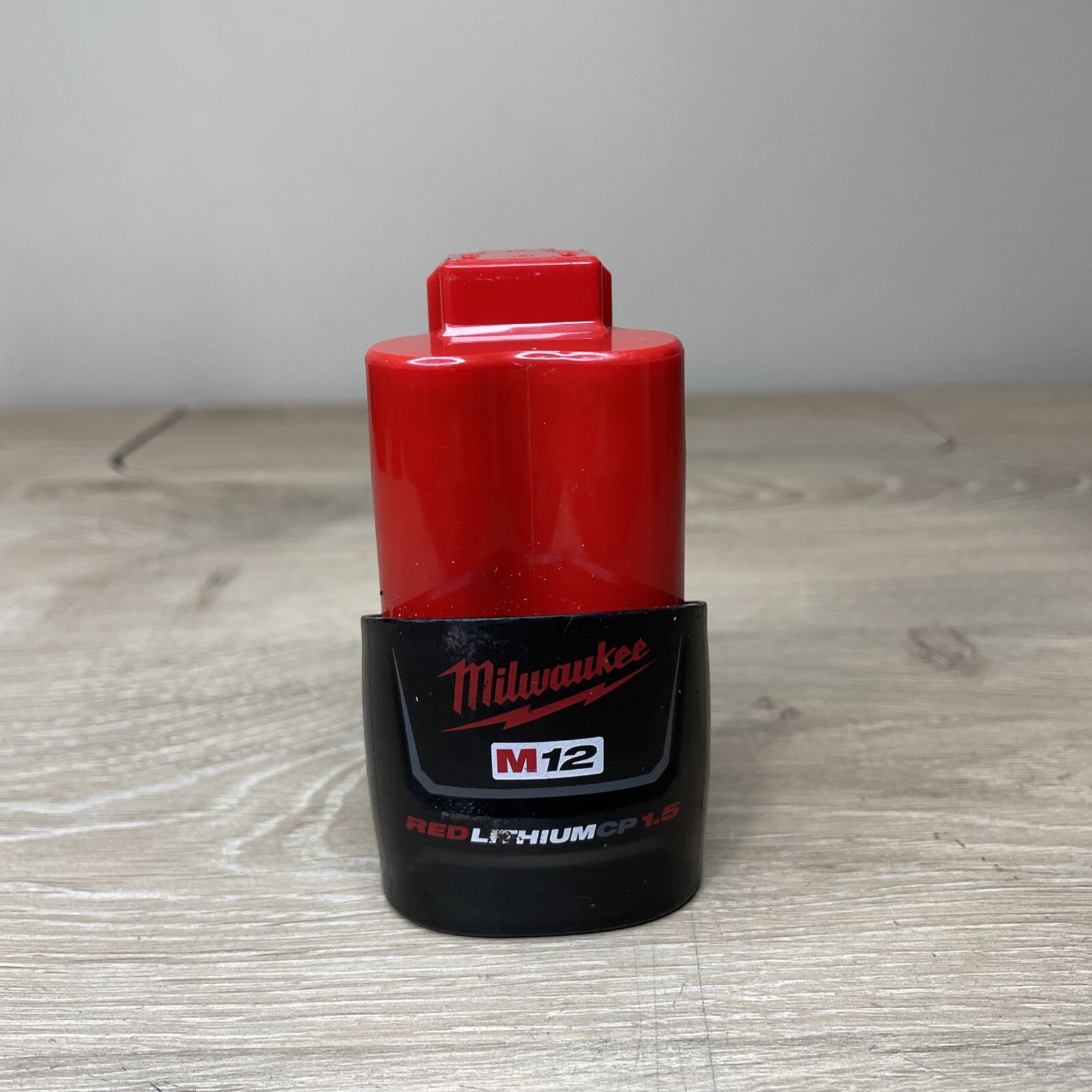 Milwaukee CP1.5 48-11-2401 12V Lithium-Ion Battery - Red