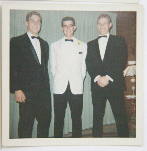 Vintage Lot of Six Lifestyle Photos Photographs Glossy Square Homecoming BB255 - Picture 7 of 7