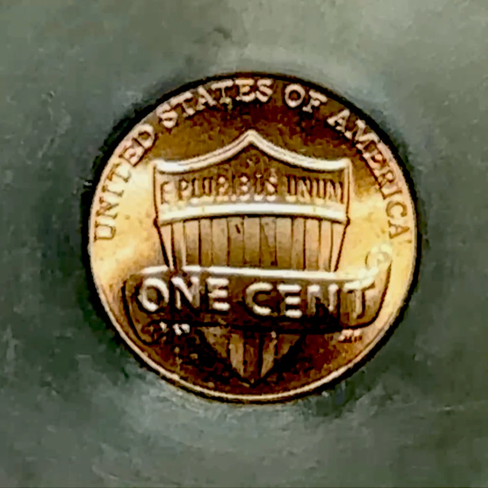 2025-D Lincoln Shield Cent Last Year of Issue ICG MS67RD - Trump Label - Image 3 of 4