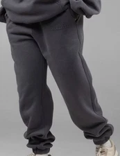 Comfrt Minimalist Sweatpants Women Size Medium NWT Steel Grey Loungewear Jogger