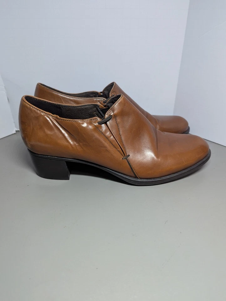 Munro 女式 8M 码美国低跟高跟鞋/晶圆棕色皮革  — 第 2/4 张图片