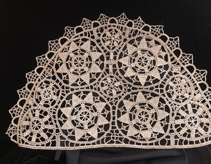 Gorgeous Antique Hand Made Needle Lace Tea Cozy Cover Tea Cosy