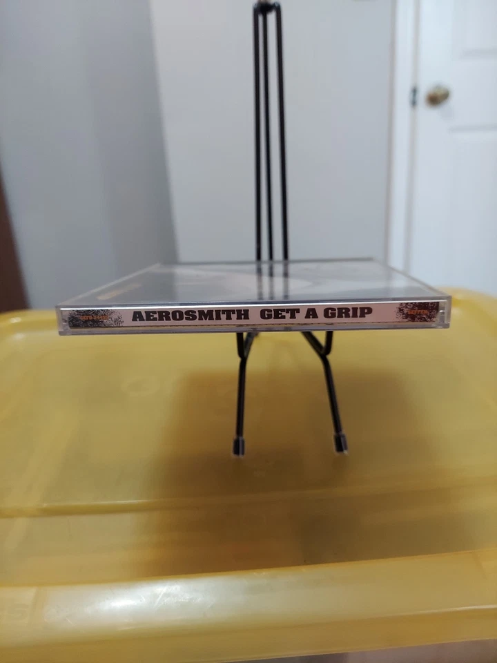 Get A Grip - Audio CD By Aerosmith Very Good Condition  - Image 3 of 4