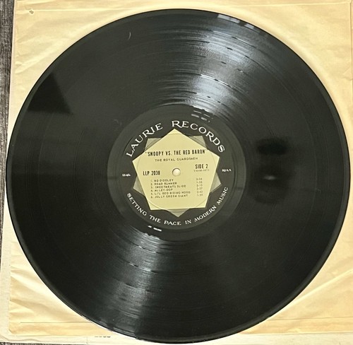 THE ROYAL GUARDSMEN Snoopy Vs The Red Baron LP RARE 1967 Laurie LLP-2038 VG+/VG+ - Picture 6 of 7