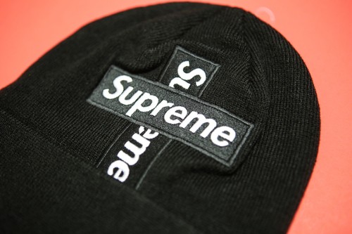 Supreme x New Era Box Logo Black Cross Beanie FW20 - Picture 2 of 7