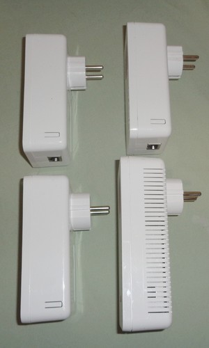 Set Devolo 1200+ mit Devolo 1200+ WiFi ac und 3x Devolo dlan 1200+ - Bild 3 von 4