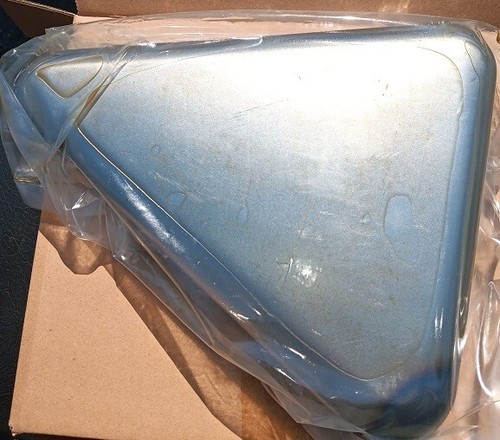 Harley, Sportster 1979 battery cover right side, bare metal OE # 66415-79 new