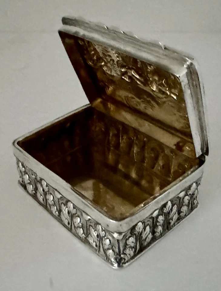 MUY BONITA CAJA MATCH STRIKER INGLESA DE PLATA ESTERLINA DE G. NATHAN & R. HAYES 1908 Foto 2 de 4