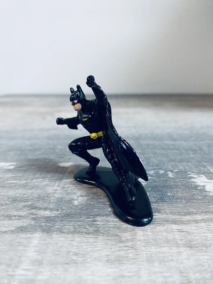 Batman Returns Batman 1991 3" Die Cast Figura Miniatura Foto 2 de 4