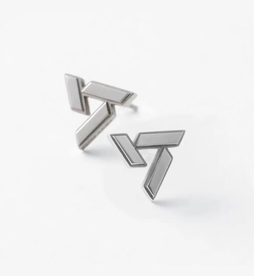 SEVENTEEN 8周年 11種類のイヤリングセット SEVENTEEN SVT 8TH ANNIVERSARY MERCHANDISE EARRINGS | eBay