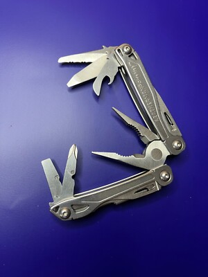 Leatherman Sidekick Multi-Tool, Knife, Pliers, Saw, Stainless 