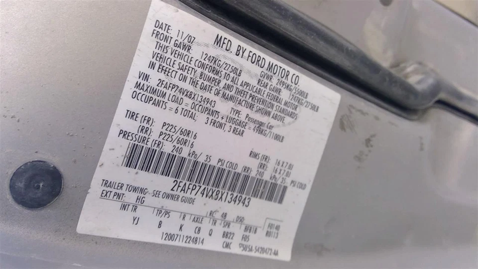 Manija de puerta exterior delantera derecha usada se adapta a: manija de puerta Ford Crown Victoria 2008 Foto 3 de 4