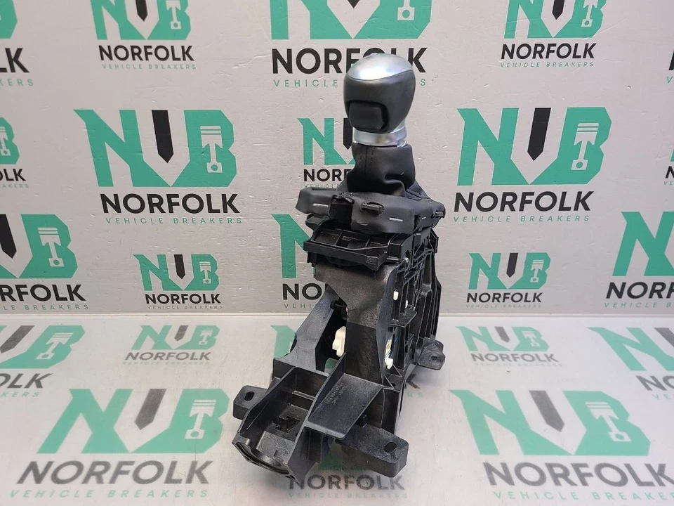 Toyota C-HR Automatic Gear Shift Selector 750591 - Image 3 of 4