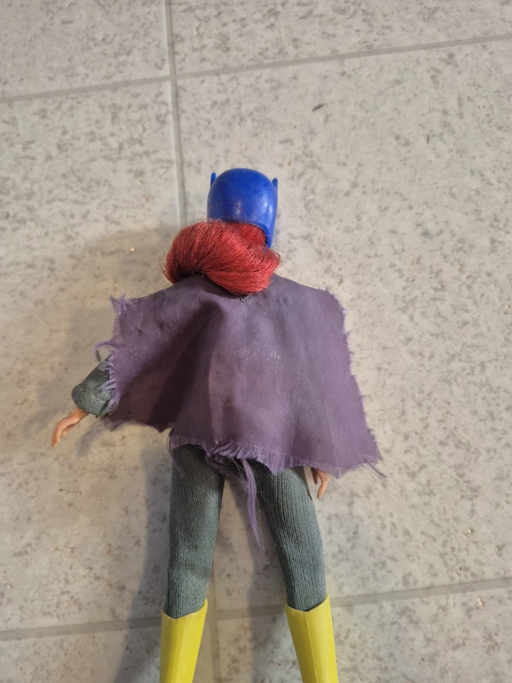 Figura de acción vintage Mego Batgirl original Batman Series WGSH 8" Foto 4 de 4