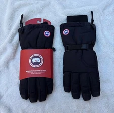 Canada Goose Black Classic Badge Label Gloves - Size: Small - New - Authentic