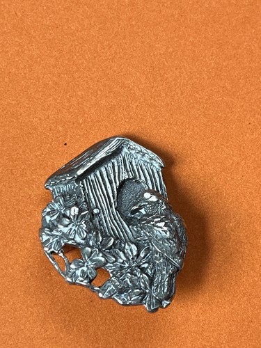 Birds & Blooms Marked 1997 Silvertone Bird House w Perched Bird & Flowers Brooch