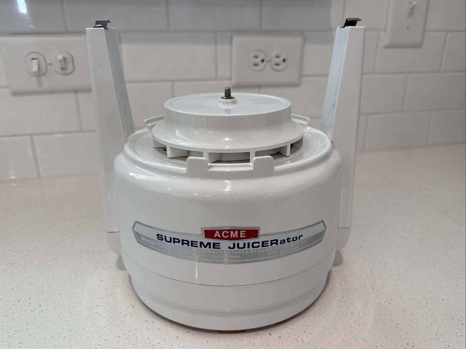 Acme Juicer Supreme JUICERATOR Model 5001 Base Motor ONLY - Tested And Working