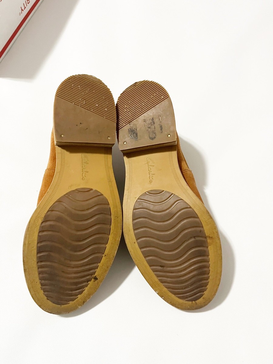 Clarks Edenvale Page Slip-On Dark Tan Suede Ankle Chelsea  display picture 3