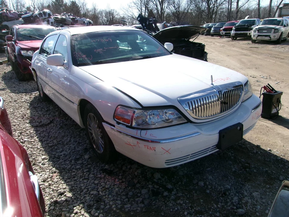 Conjunto de limpador de ar usado serve: 2010 Lincoln & Town Car 4.6 grau A - Imagem 2 de 4