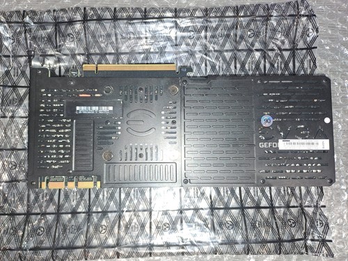 NVIDIA GeForce GTX Titan X (Maxwell) 12 GB GDDR5 con piastra posteriore EVGA - Foto 2 di 14