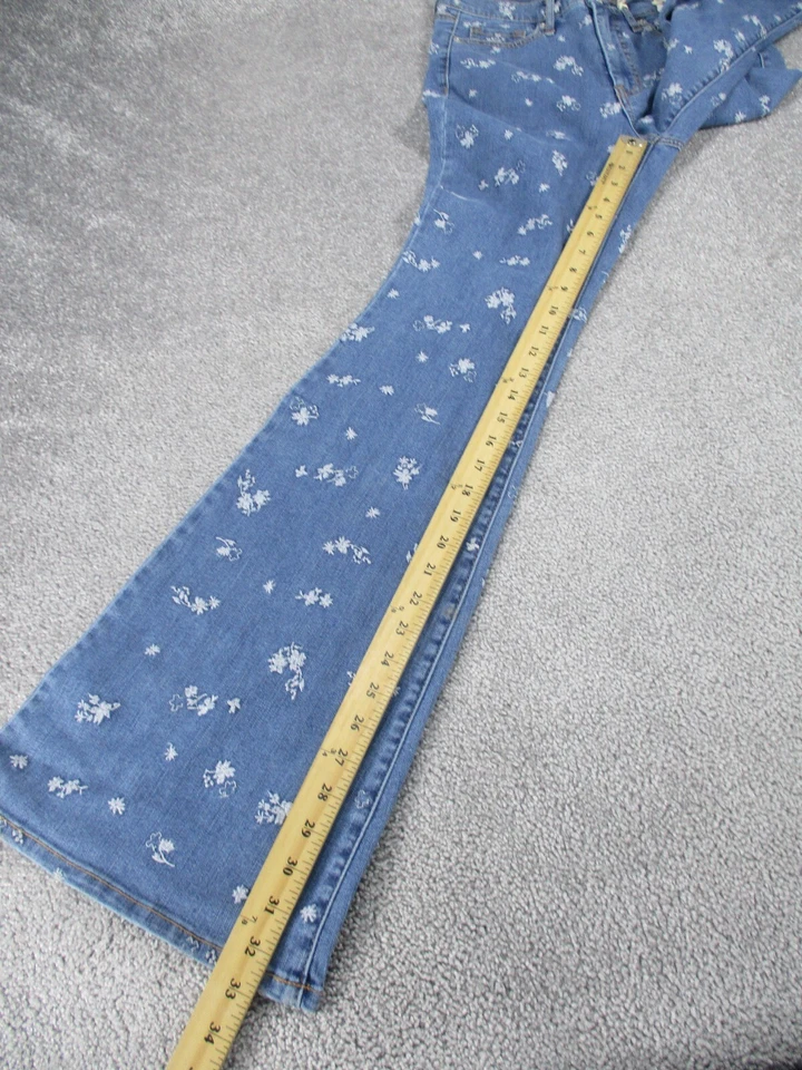 Jeans Jessica Simpson para mujer 28 Kiss Me ajustados acampanados lavado medio floral NUEVO Foto 4 de 4